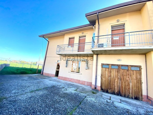 appartamento in vendita a Portomaggiore in zona Quartiere