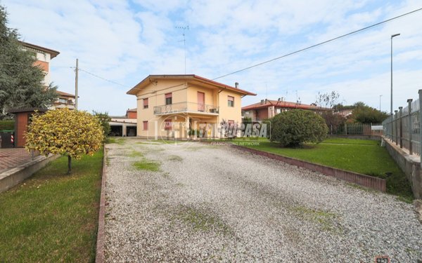 casa indipendente in vendita a Portomaggiore