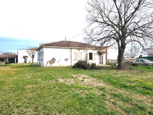 casa indipendente in vendita a Portomaggiore in zona Quartiere
