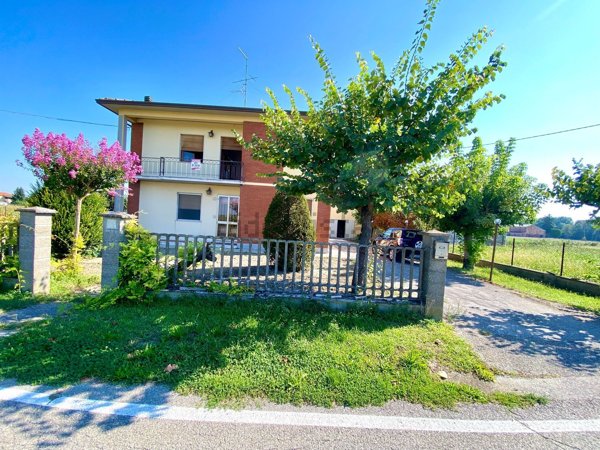 casa indipendente in vendita a Portomaggiore in zona Ripapersico