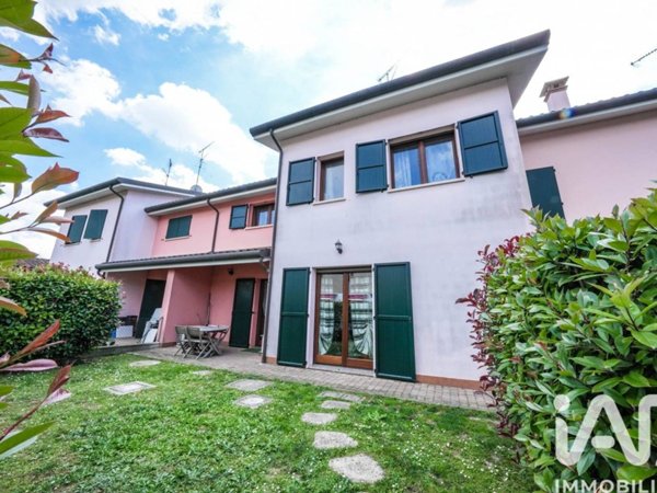 casa indipendente in vendita a Portomaggiore