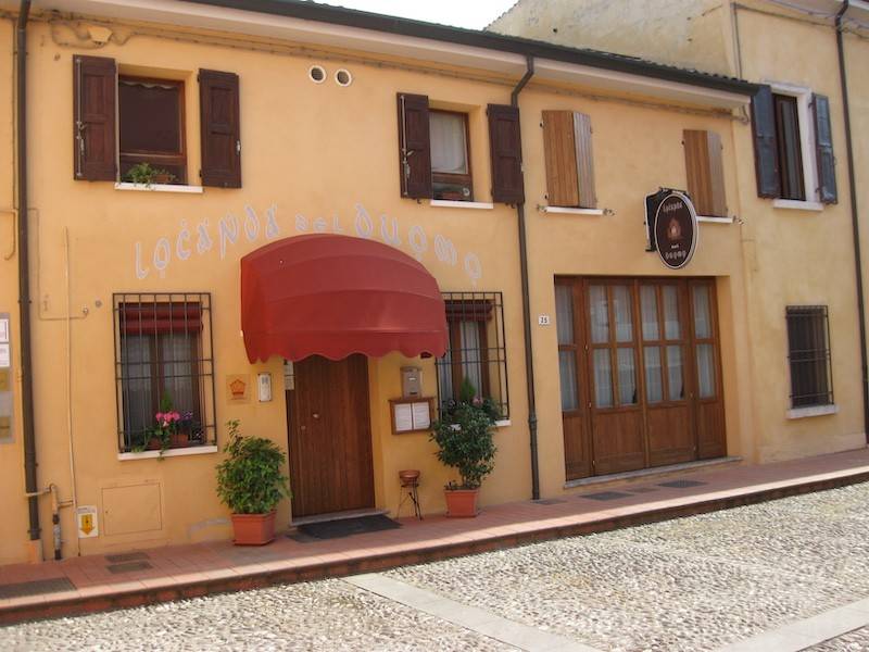 negozio in vendita a Portomaggiore