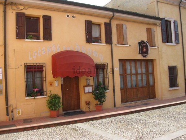 negozio in vendita a Portomaggiore