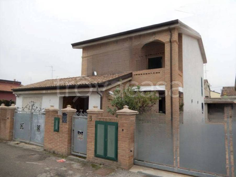 casa indipendente in vendita a Portomaggiore