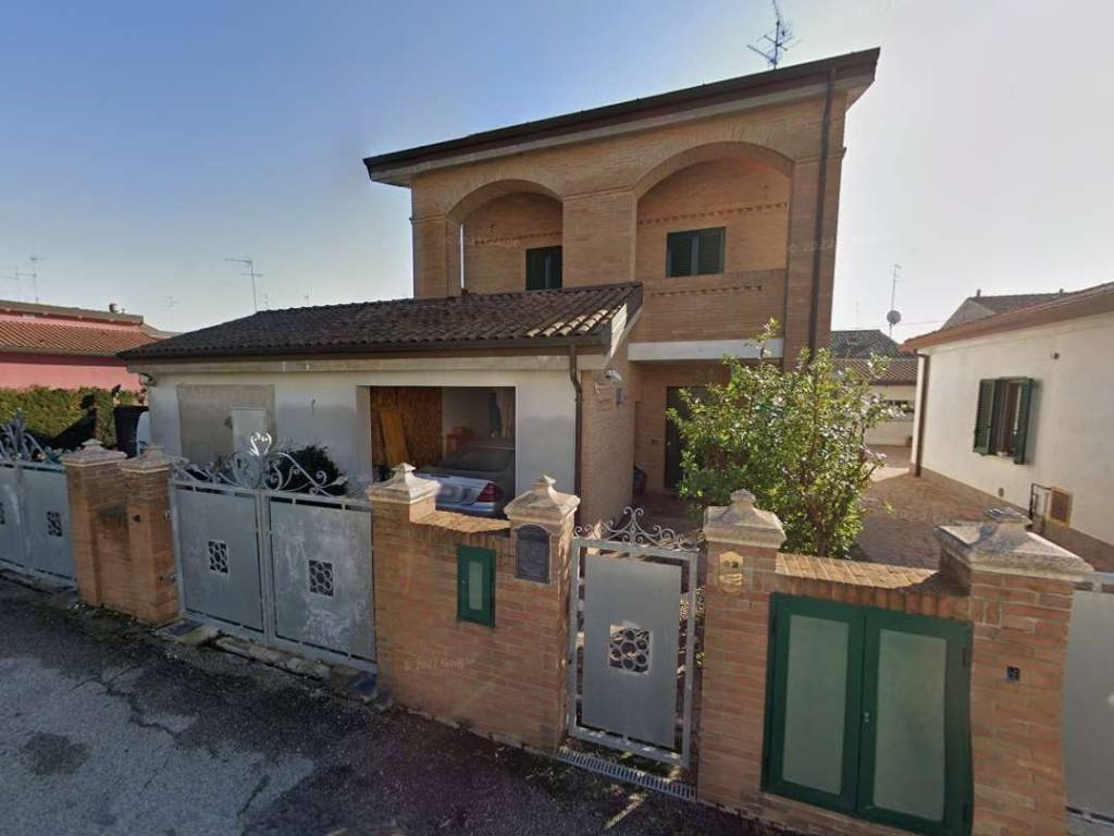 casa indipendente in vendita a Portomaggiore