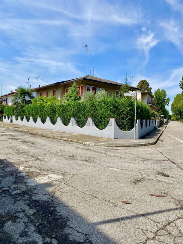 casa indipendente in vendita a Portomaggiore