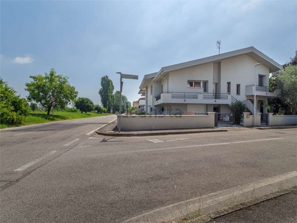 casa indipendente in vendita a Portomaggiore