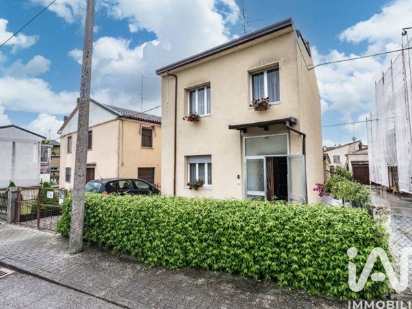 casa indipendente in vendita a Portomaggiore in zona Portorotta