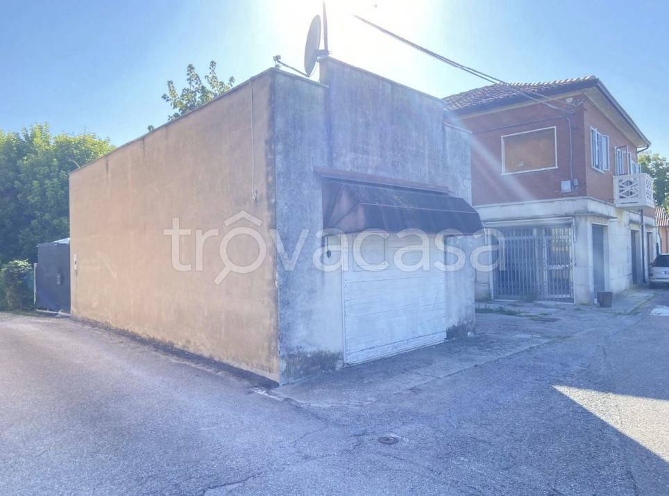 negozio in vendita a Portomaggiore in zona Ripapersico