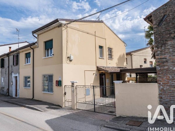 casa indipendente in vendita a Portomaggiore
