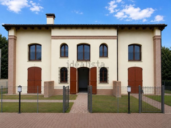 pentavano in vendita a Portomaggiore in zona Sandolo