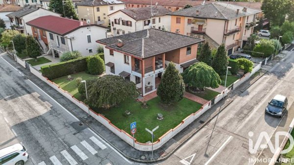 casa indipendente in vendita a Portomaggiore