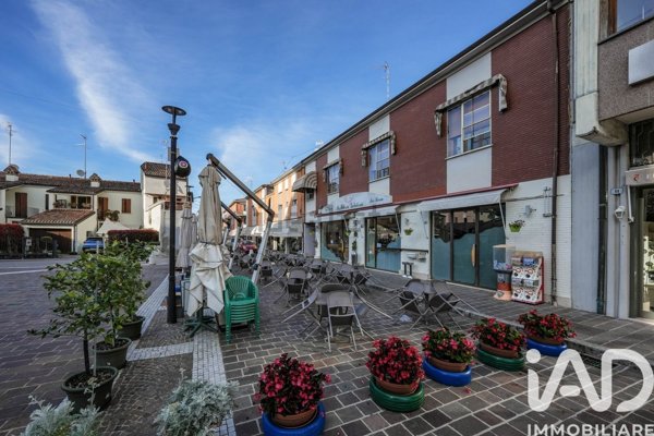 locale commerciale in vendita a Portomaggiore
