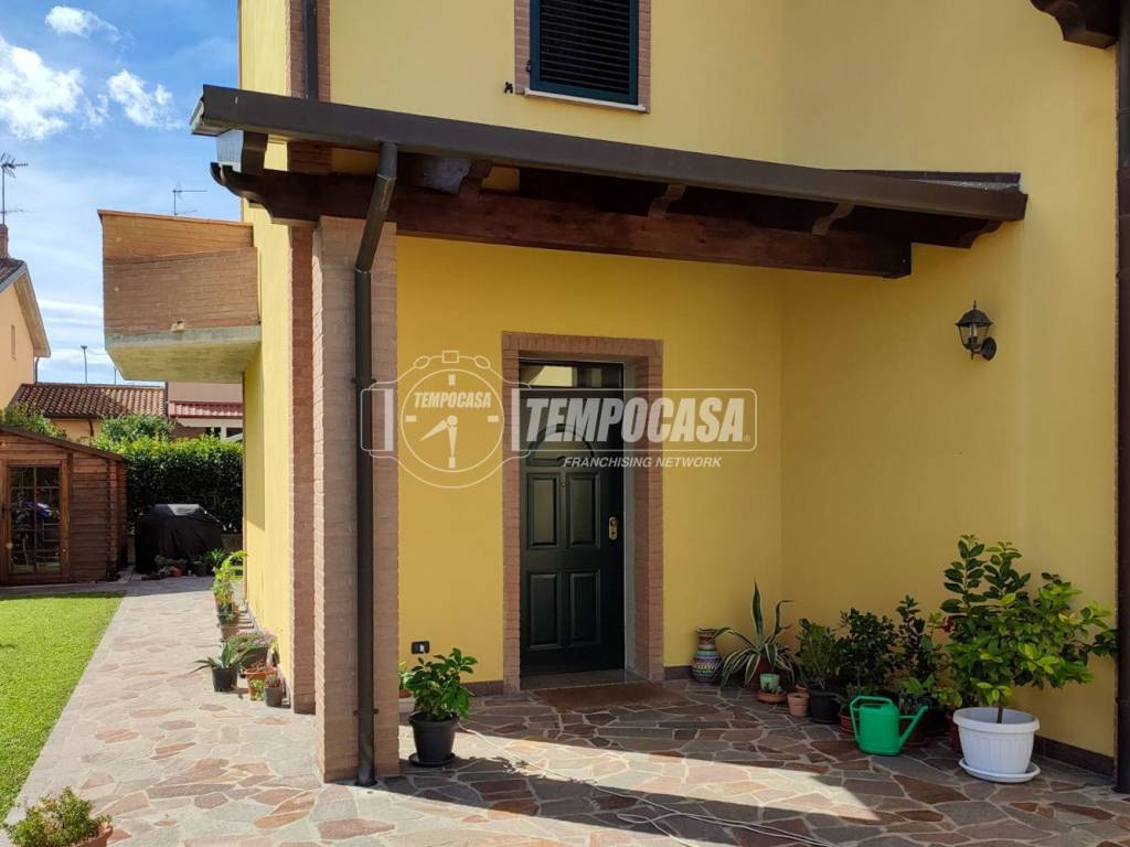 casa indipendente in vendita a Vigarano Mainarda
