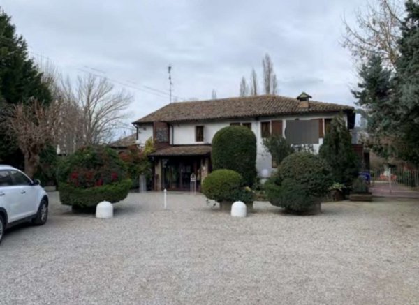 negozio in vendita a Vigarano Mainarda