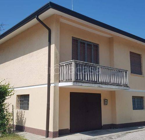 casa indipendente in vendita a Vigarano Mainarda