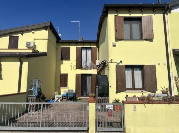 casa indipendente in vendita a Vigarano Mainarda