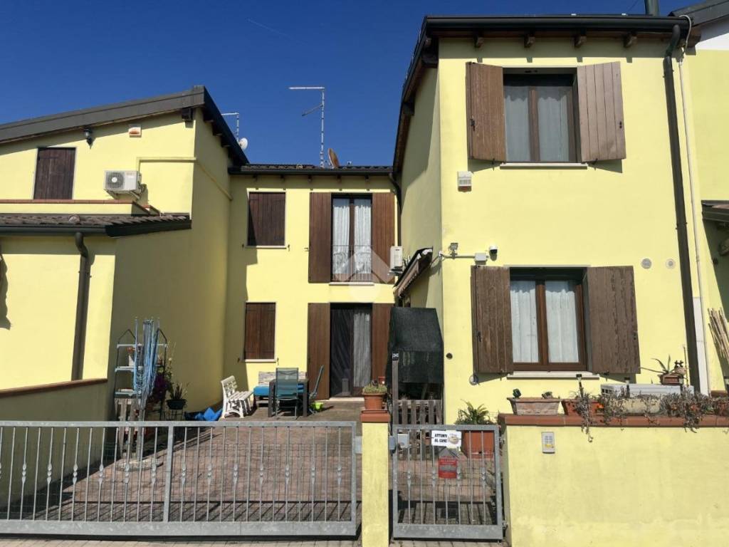 casa indipendente in vendita a Vigarano Mainarda
