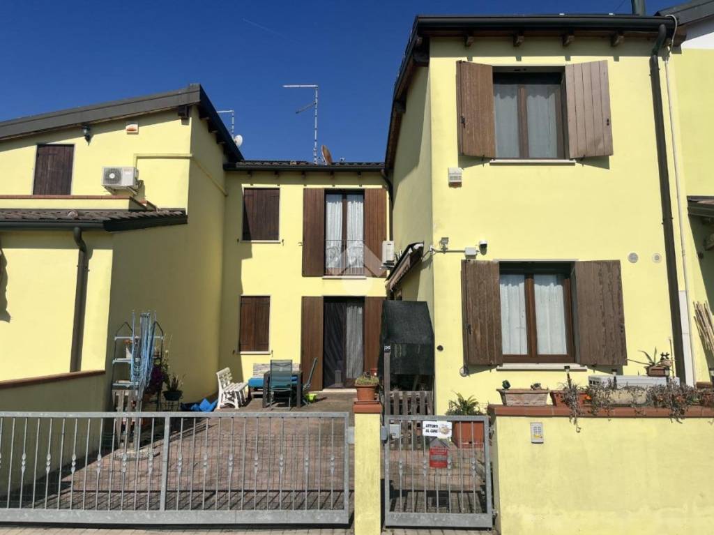 casa indipendente in vendita a Vigarano Mainarda
