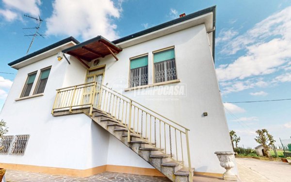 casa indipendente in vendita a Vigarano Mainarda