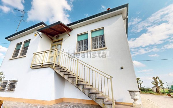 casa indipendente in vendita a Vigarano Mainarda