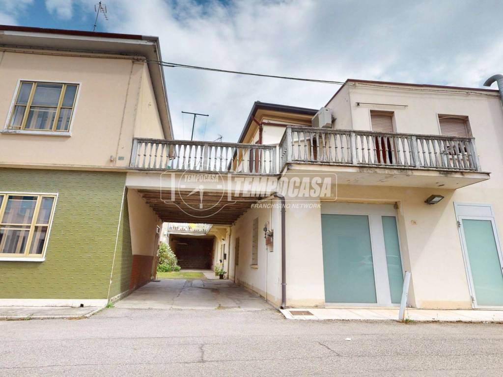 casa indipendente in vendita a Vigarano Mainarda