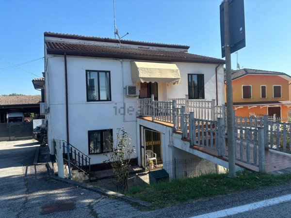 casa indipendente in vendita a Vigarano Mainarda