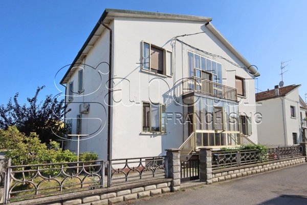 casa indipendente in vendita a Vigarano Mainarda