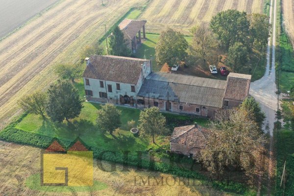 casale in vendita a Vigarano Mainarda in zona Coronella