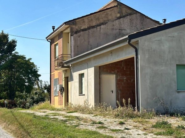casa indipendente in vendita a Vigarano Mainarda