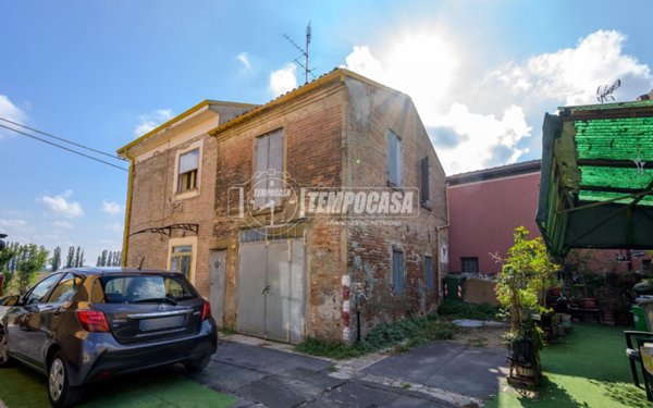 appartamento in vendita a Vigarano Mainarda in zona Coronella