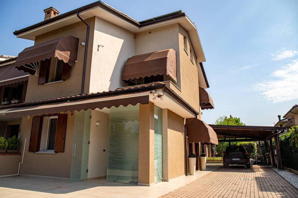 casa indipendente in vendita a Vigarano Mainarda
