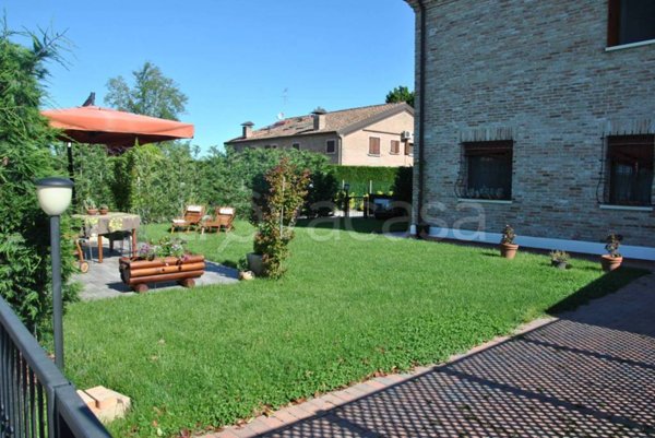 casa indipendente in vendita a Vigarano Mainarda in zona Coronella