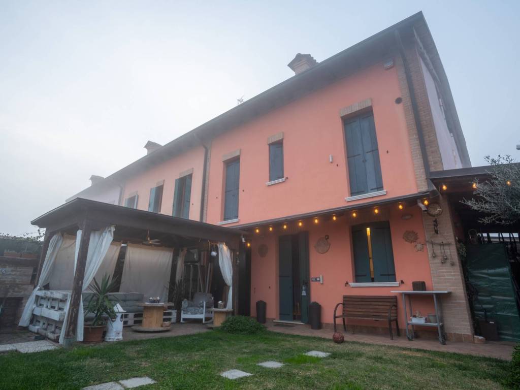 casa indipendente in vendita a Vigarano Mainarda