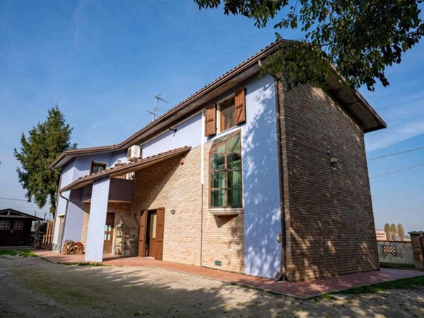 casa indipendente in vendita a Vigarano Mainarda