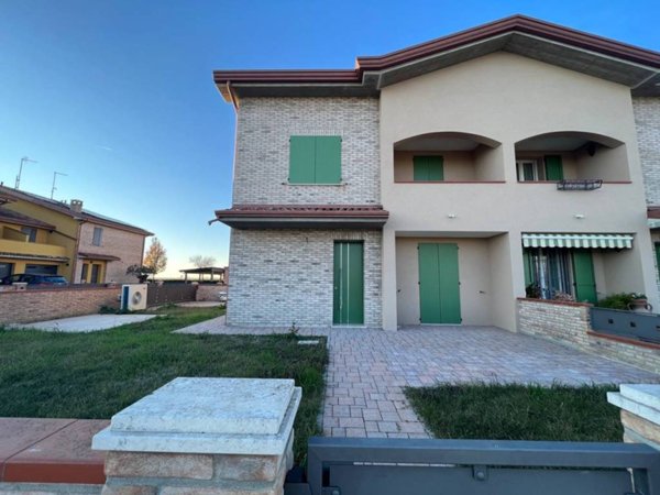 casa indipendente in vendita a Vigarano Mainarda