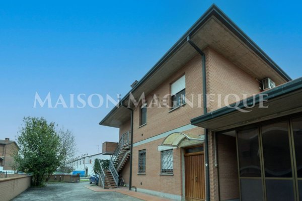 casa indipendente in vendita a Vigarano Mainarda