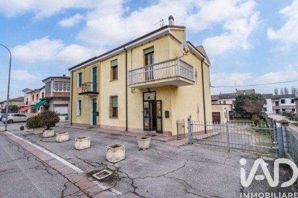 casa indipendente in vendita a Vigarano Mainarda