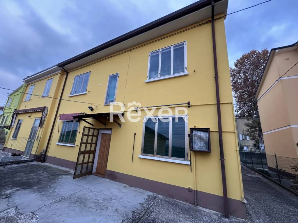 casa indipendente in vendita a Vigarano Mainarda