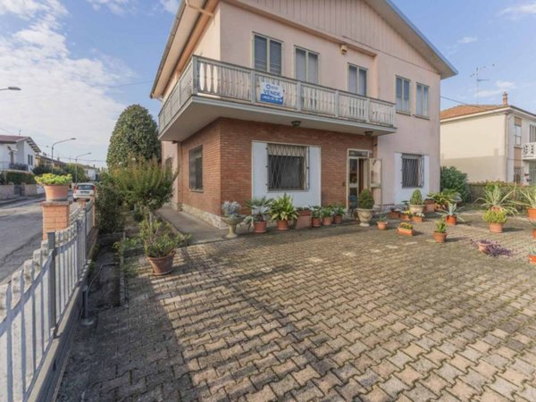 casa indipendente in vendita a Vigarano Mainarda