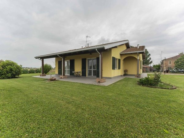 casa indipendente in vendita a Vigarano Mainarda