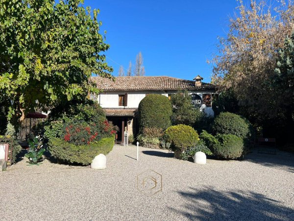 negozio in vendita a Vigarano Mainarda