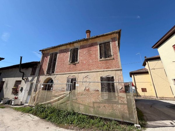 casa indipendente in vendita a Vigarano Mainarda in zona Diamantina