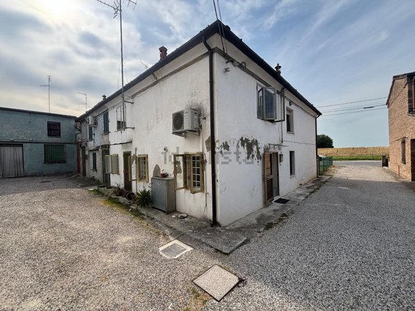 casa indipendente in vendita a Vigarano Mainarda