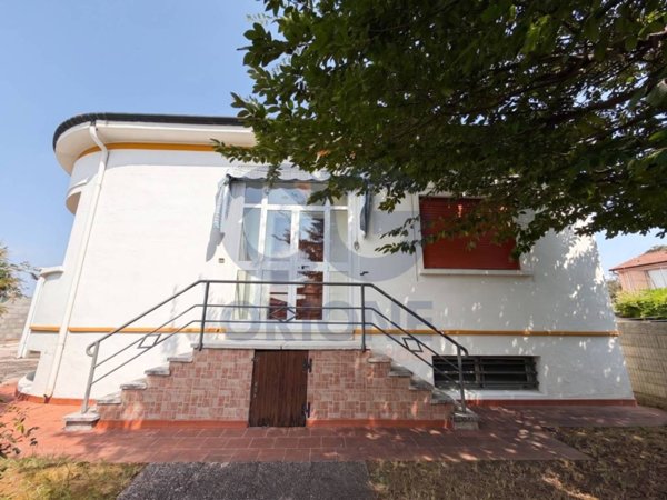casa indipendente in vendita a Vigarano Mainarda