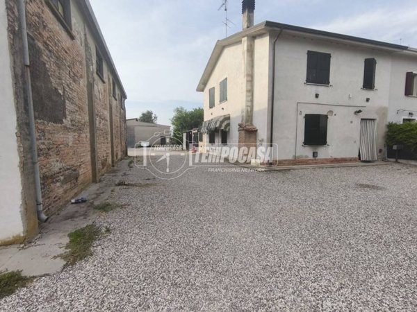 casa indipendente in vendita a Vigarano Mainarda
