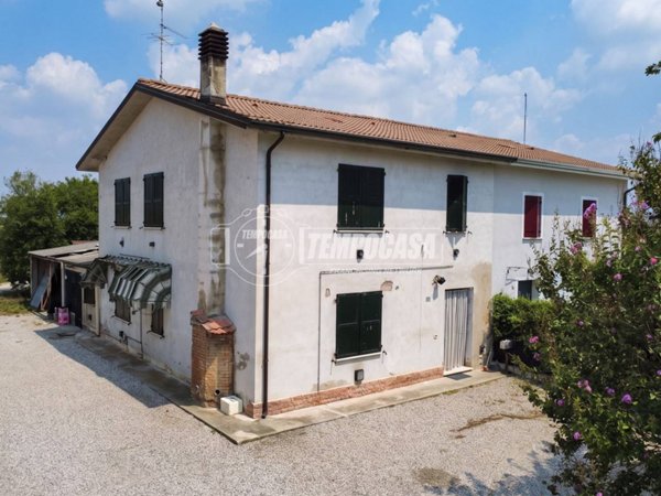 casa indipendente in vendita a Vigarano Mainarda