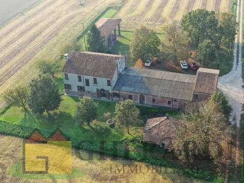 casa indipendente in vendita a Vigarano Mainarda in zona Diamantina