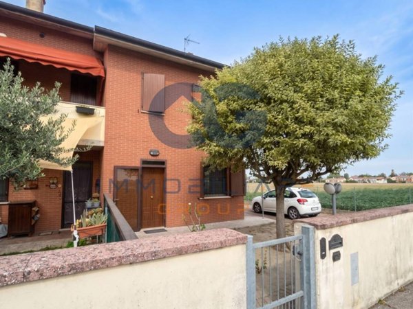 casa indipendente in vendita a Vigarano Mainarda in zona Diamantina