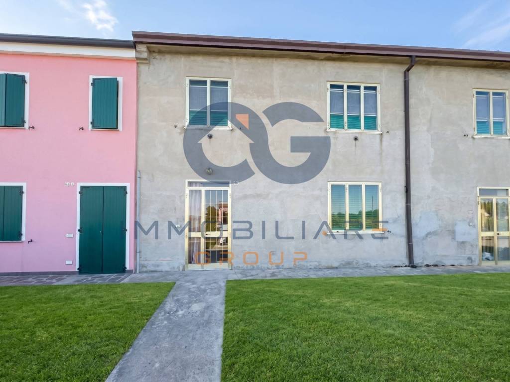 casa indipendente in vendita a Vigarano Mainarda in zona Diamantina